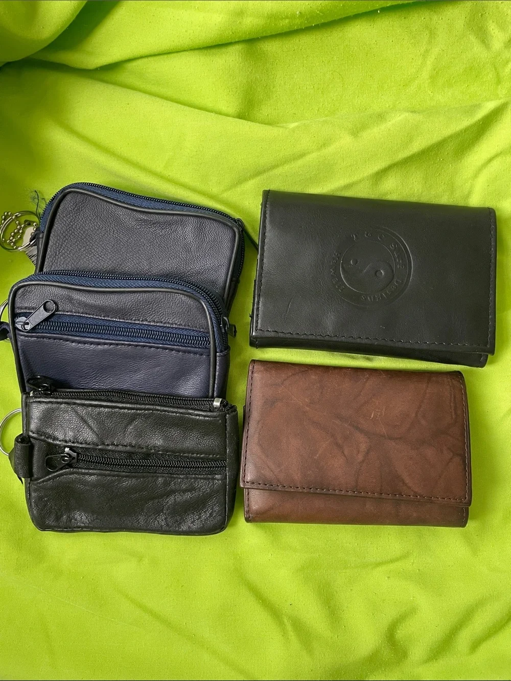 Bundle -Town & Country blk wallet, 2 blue 1 black coin purse, Buxton 8 key hold